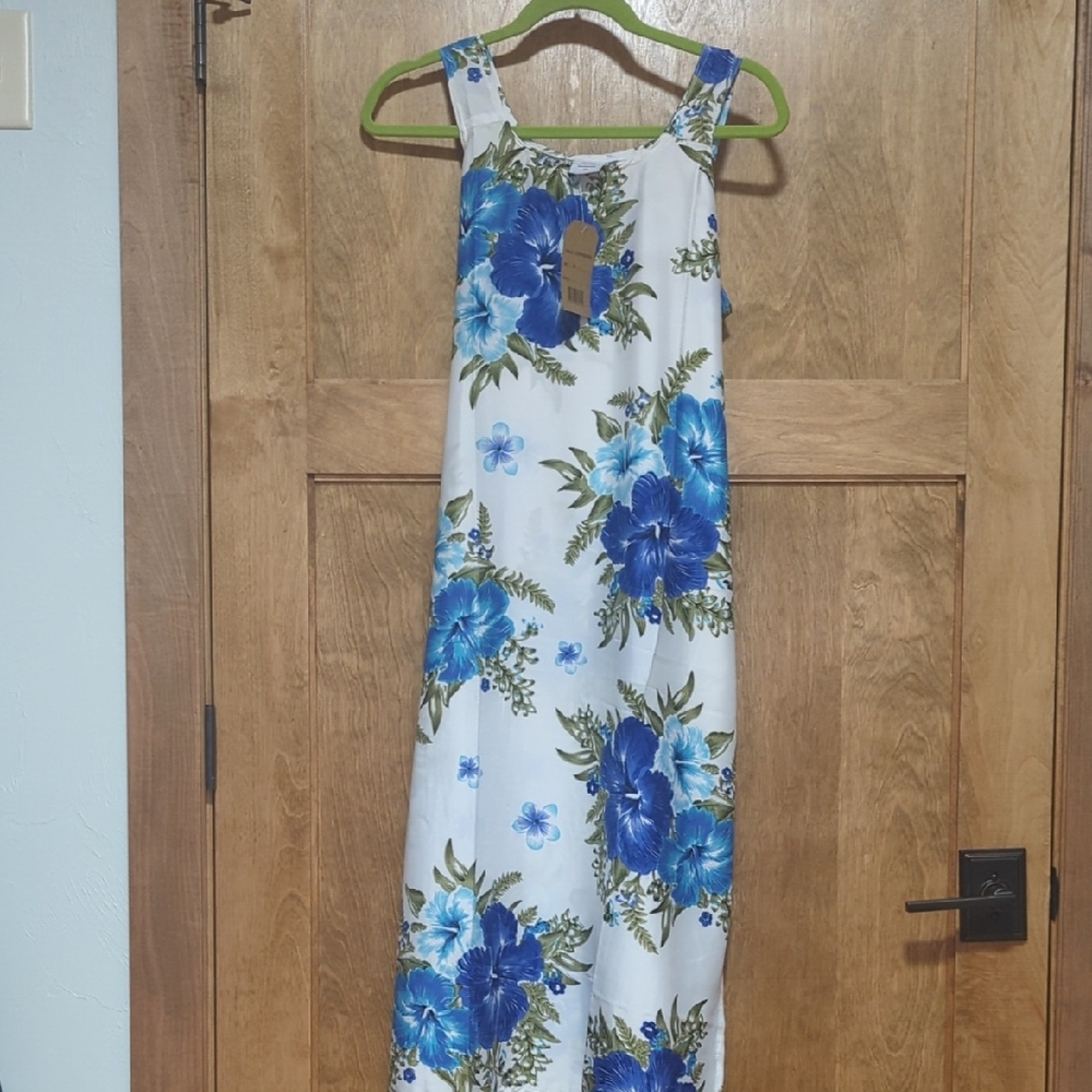 Blue and Cream Sleeveless Sundress with Round Neckline, Size XL, New With Tags
